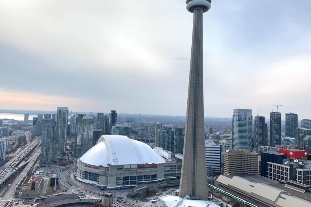 شقة Magnificient View Next Cn Tower/Rogers/Union/Mtcc تورونتو المظهر الخارجي الصورة